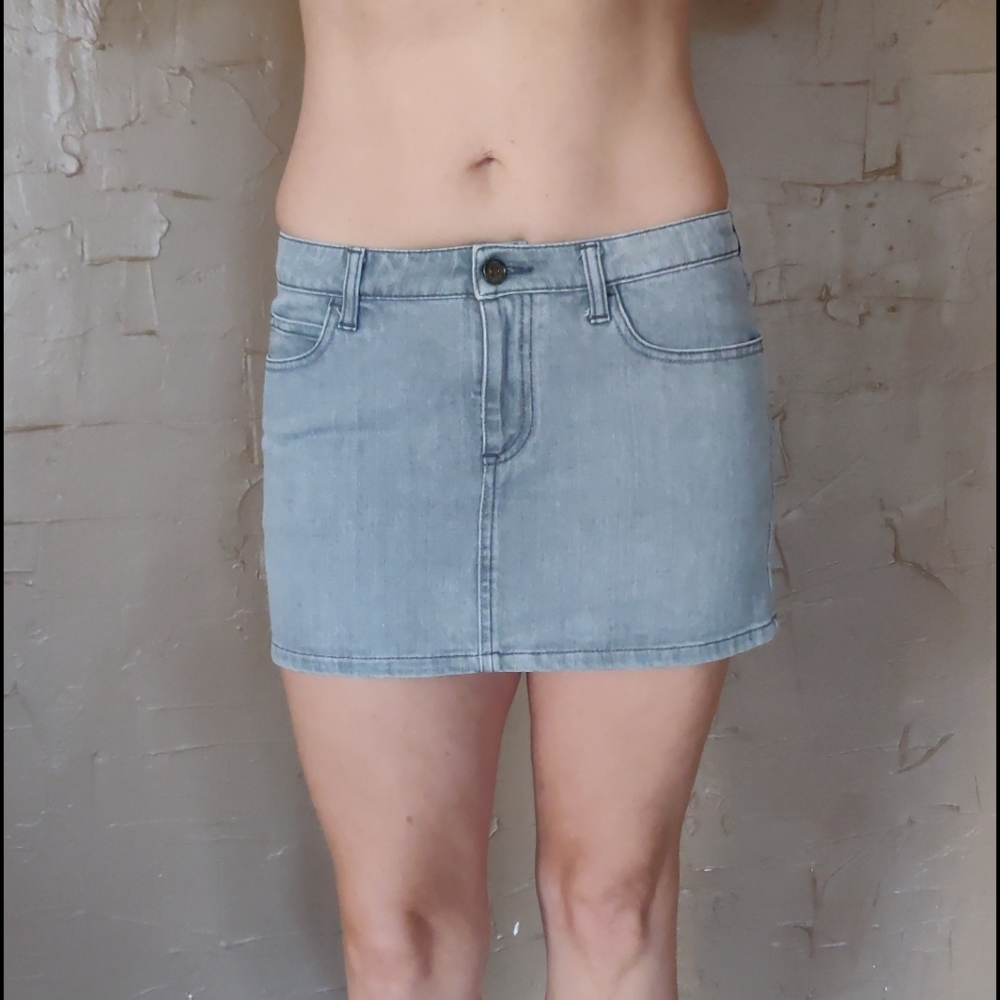 Burberry mini skirt